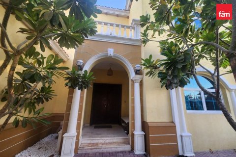 Villa de 4 dormitorios en Dubai, UAE No. 217220 3