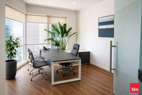 164.9m² Office in Sheikh Zayed Road, UAE No. 216419 5