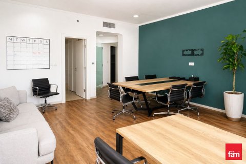 164.9m² Office in Sheikh Zayed Road, UAE No. 216419 15