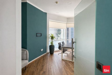 164.9m² Office in Sheikh Zayed Road, UAE No. 216419 10