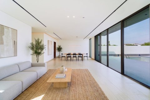 Вилла с 5 спальнями в Jumeirah Islands, ОАЭ №220268 4