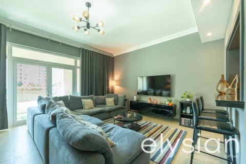 2 غرف نوم شقة في Shoreline Apartments, الإمارات العربية المتحدة رقم 64634 16