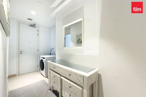 3 bedrooms Apartment in Dubai, UAE No. 160538 9
