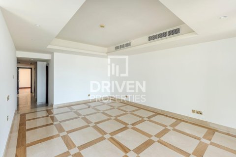 4 bedrooms Villa in The Crescent, UAE No. 214695 13