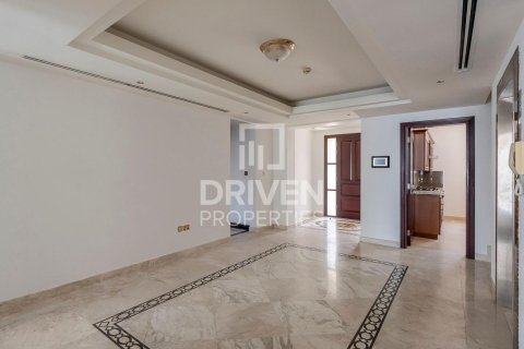4 bedrooms Villa in The Crescent, UAE No. 214695 8