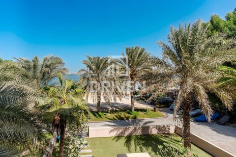 4 bedrooms Villa in The Crescent, UAE No. 214695 25