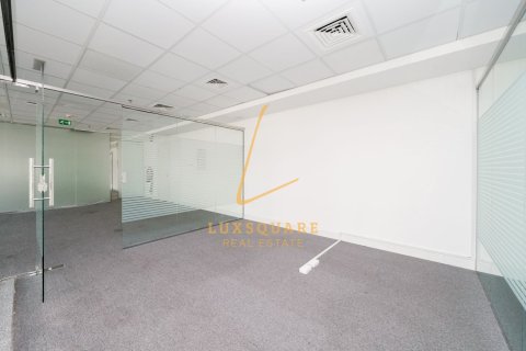 341m² Office in Sheikh Zayed Road, UAE No. 220205 14