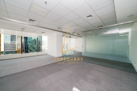341m² Office in Sheikh Zayed Road, UAE No. 220205 15