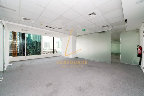 341m² Office in Sheikh Zayed Road, UAE No. 220205 6