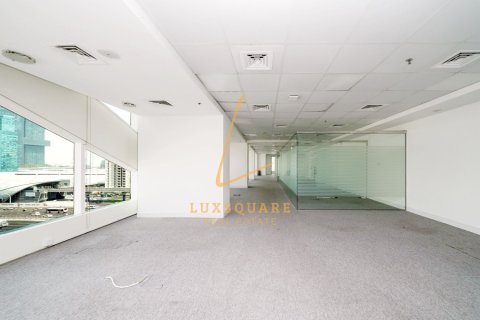 341m² Office in Sheikh Zayed Road, UAE No. 220205 27