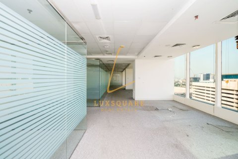 341m² Office in Sheikh Zayed Road, UAE No. 220205 25