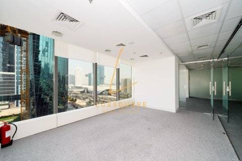 341m² Office in Sheikh Zayed Road, UAE No. 220205 11