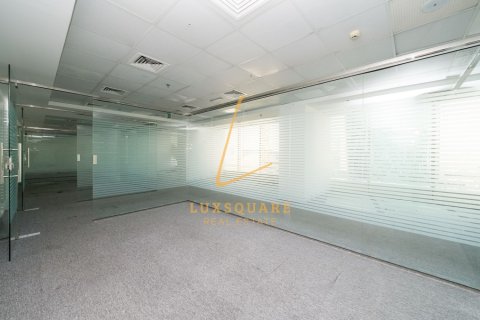 341m² Office in Sheikh Zayed Road, UAE No. 220205 8