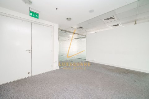 341m² Office in Sheikh Zayed Road, UAE No. 220205 31