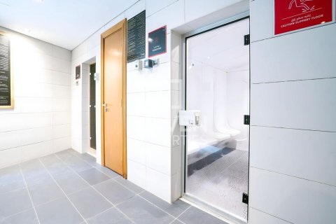 Studio Apartment in Capital Bay, UAE No. 211928 10