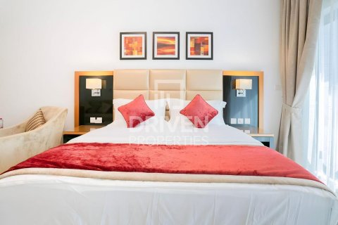 Studio Apartment in Capital Bay, UAE No. 211928 4