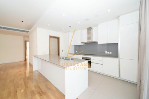 3 bedrooms Apartment in Al Wasl, UAE No. 220209 5