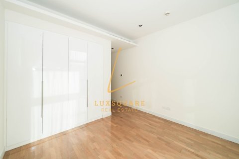 3 bedrooms Apartment in Al Wasl, UAE No. 220209 18