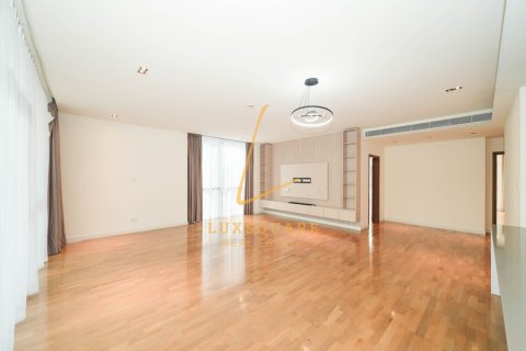 3 bedrooms Apartment in Al Wasl, UAE No. 220209 8