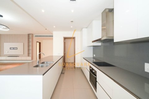 3 bedrooms Apartment in Al Wasl, UAE No. 220209 4