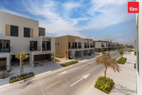 3 bedrooms Villa in Dubai, UAE No. 213353 21