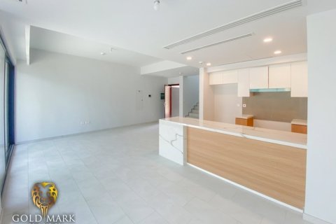 Villa de 3 dormitorios en Dubai Land, UAE No. 33134 5