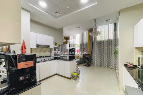 Квартира с 2 спальнями в Джумейра Вилладж Серкл, ОАЭ №129286 5