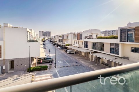 3 bedrooms Townhouse in Dubai South (Dubai World Central), UAE No. 220946