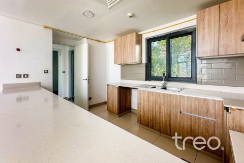 3 bedrooms Townhouse in Dubai South (Dubai World Central), UAE No. 220946 4