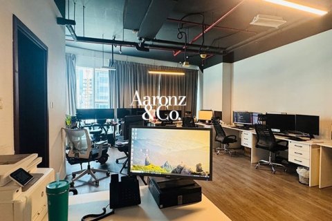 61m² Office in Business Bay, UAE No. 163370 7