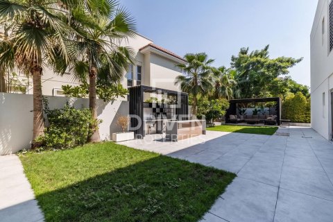 Villa de 5 chambres à District One, UAE No. 217481 6