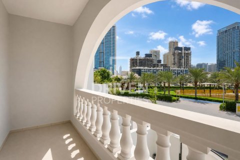 Villa de 4 chambres à District 15, UAE No. 221491 22