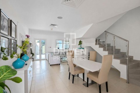 Villa de 4 chambres à District 15, UAE No. 221491 14