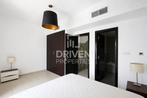 Villa de 4 chambres à District 15, UAE No. 221491 7