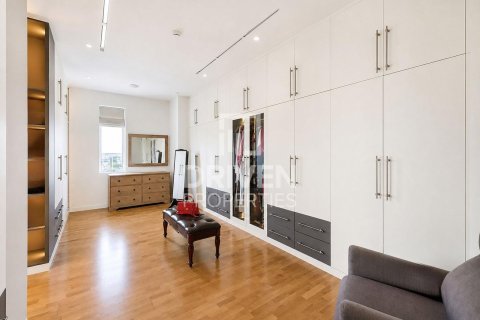 Villa de 5 dormitorios en Jumeirah Park, UAE No. 222944 19