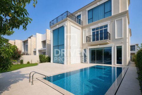 Villa de 5 dormitorios en Jumeirah Park, UAE No. 222944
