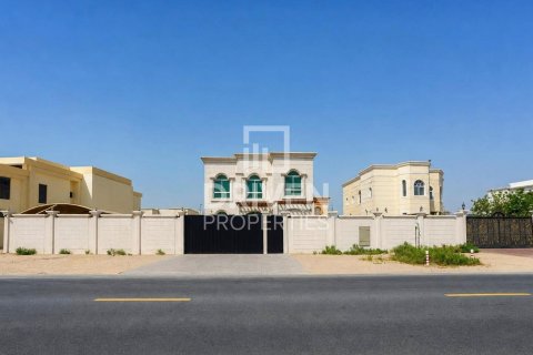 Villa de 5 dormitorios en Nadd Al Sheba, UAE No. 204766 31