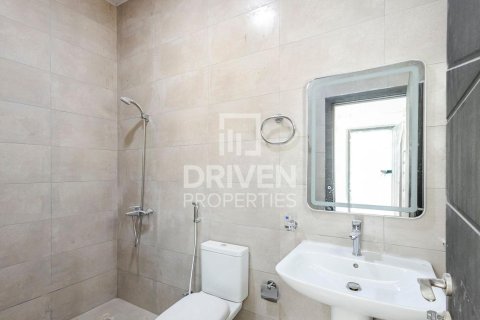 Villa de 5 dormitorios en Nadd Al Sheba, UAE No. 204766 9