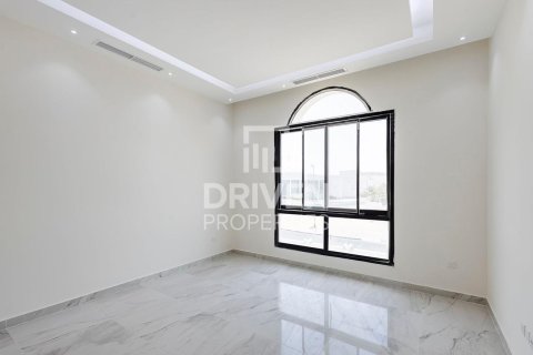 Villa de 5 dormitorios en Nadd Al Sheba, UAE No. 204766 7