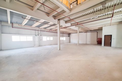 463m² Warehouse in Jebel Ali, UAE No. 46609 3