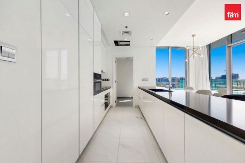 Appartement de 2 chambres à Dubai, UAE No. 224560 4