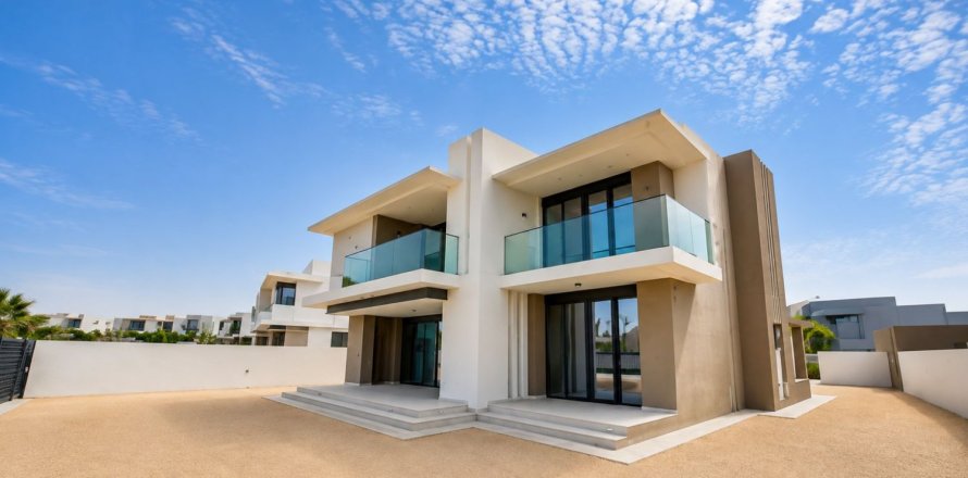 Villa de 4 dormitorios en Jebel Ali, UAE No. 221725