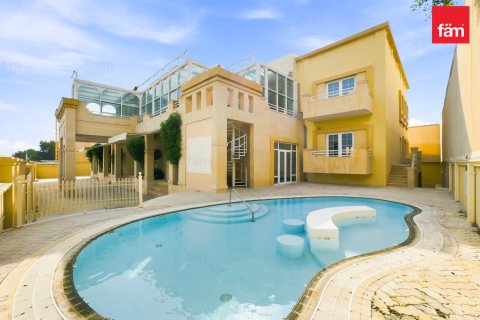 1393.5m² Office in Umm Suqeim, UAE No. 203085 18