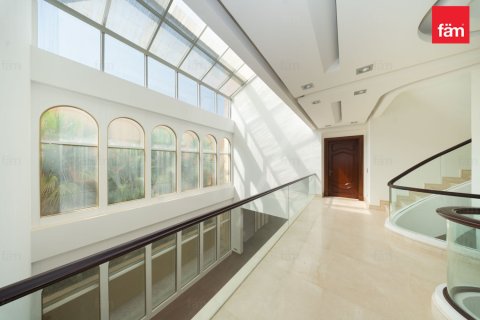 1393.5m² Office in Umm Suqeim, UAE No. 203085 26