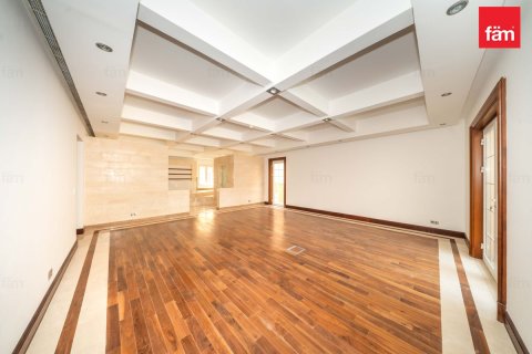 1393.5m² Office in Umm Suqeim, UAE No. 203085 4
