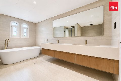 2 bedrooms Townhouse in Dubai, UAE No. 167213 21