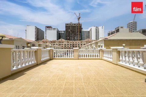2 bedrooms Townhouse in Dubai, UAE No. 167213 6