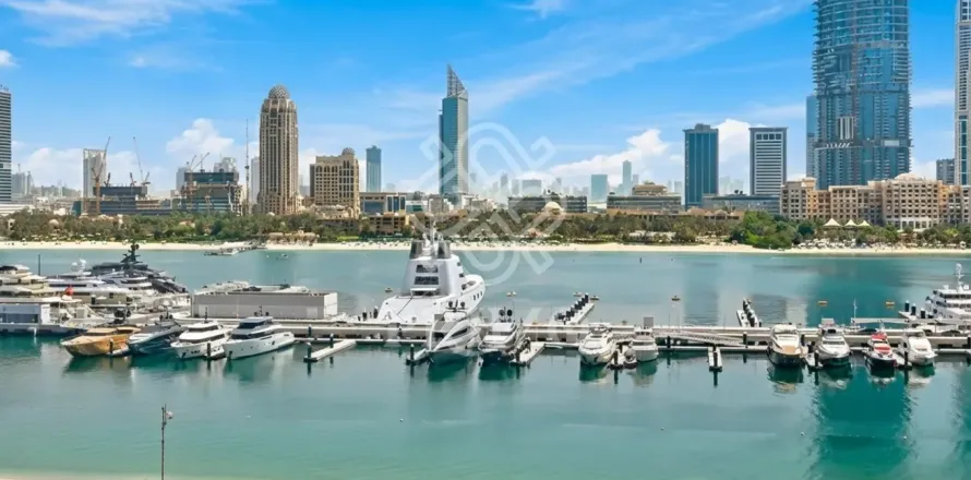 Apartment de 2 dormitorios en Dubai Healthcare City, UAE No. 161485