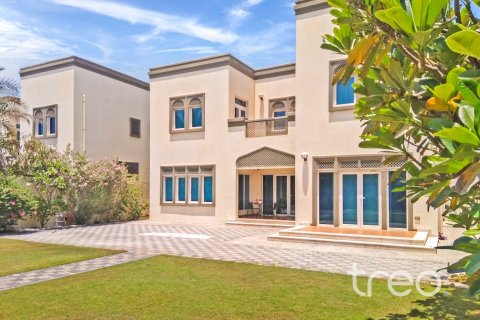 3 bedrooms Villa in Regional, UAE No. 220788