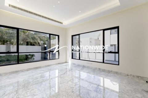 Villa de 9 dormitorios en Abu Dhabi, UAE No. 104793 11